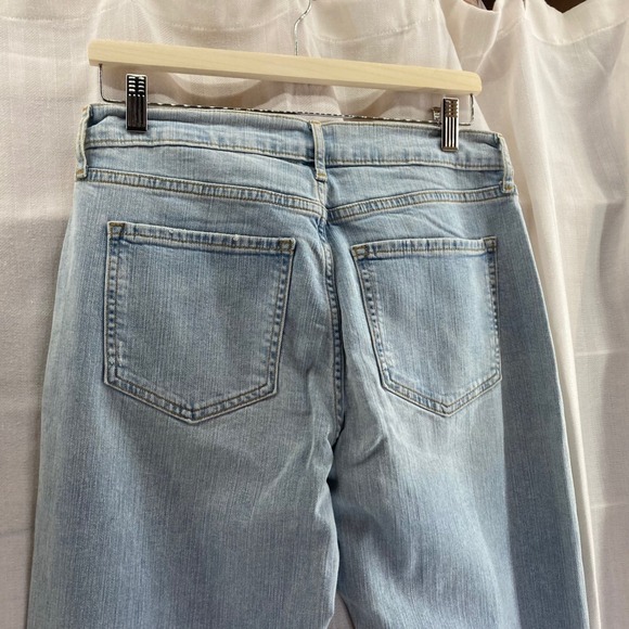 Banana Republic Girlfriend‎ Light Wash Distressed Denim Jeans 27 -Measures 29x29 - Picture 3 of 9